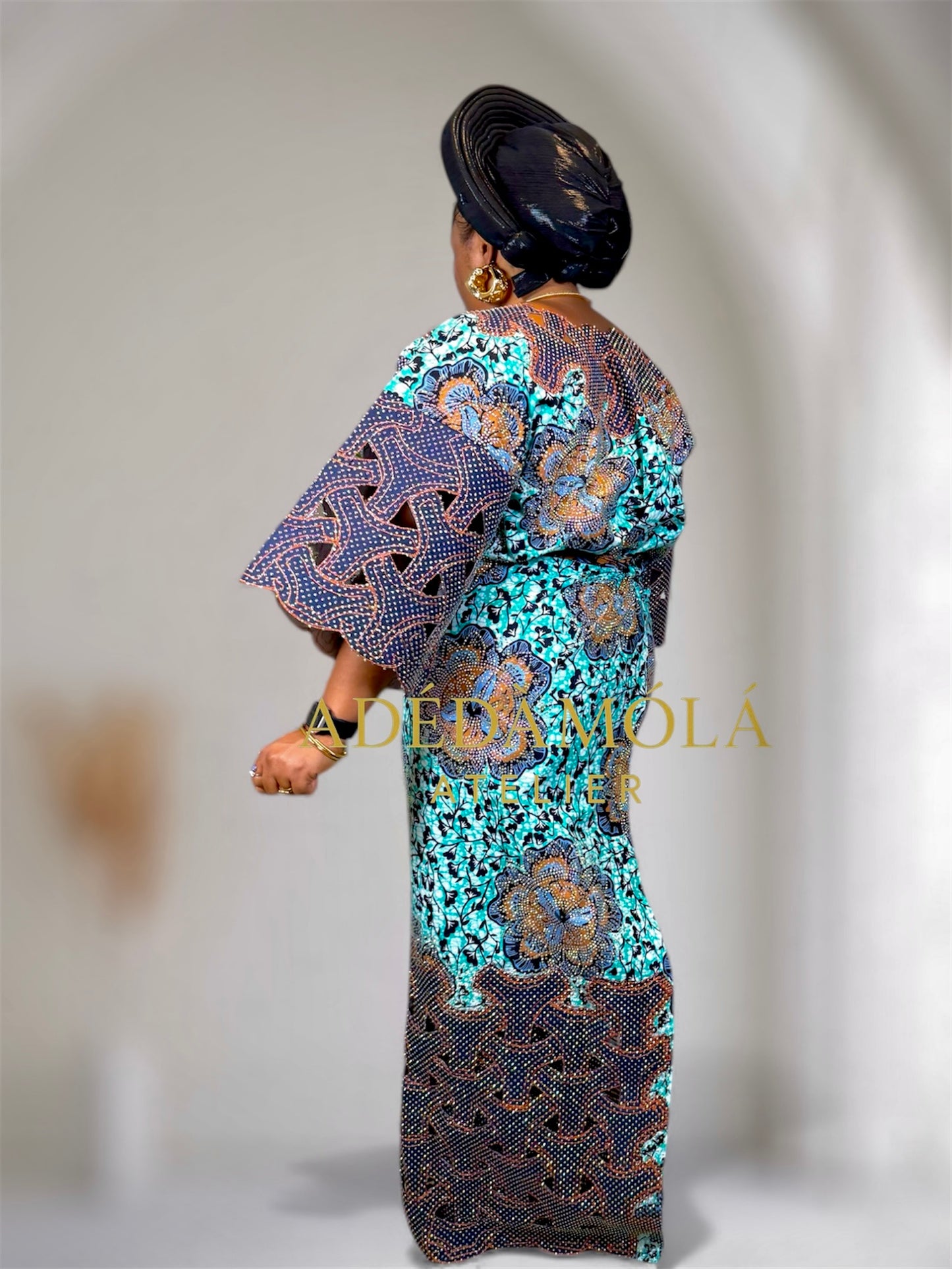 Iya Ola Ìró & Bùbá Set - Mother of Wealth Edition