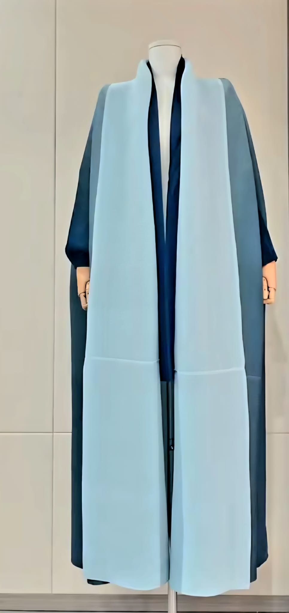 The ÌRÍRÍ Collection - Luxury Winter Abaya Kimono Jacket